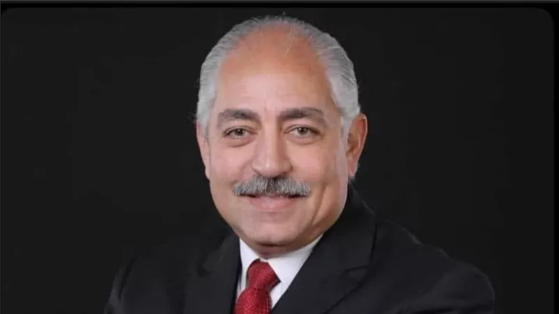 موعد ومكان جنازة العامري فاروق نائب رئيس النادي الأهلي
