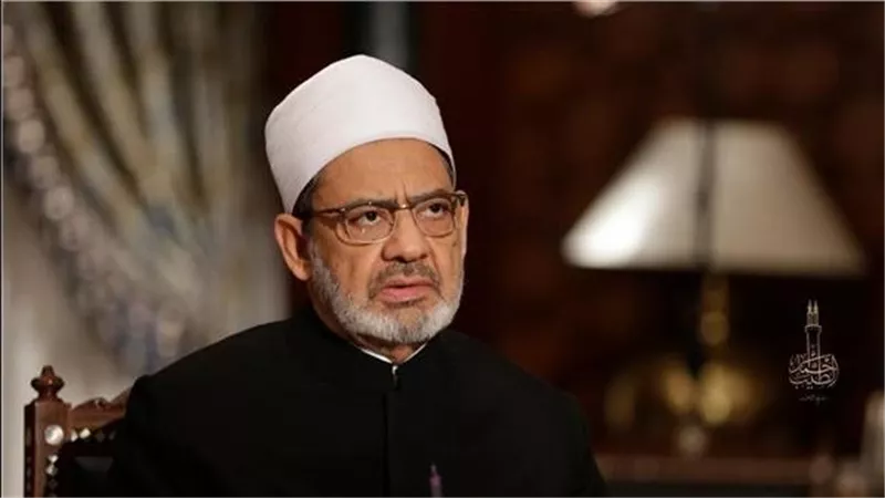 أول تعليق من شيخ الأزهر بعد تعرضه لوعكة صحية