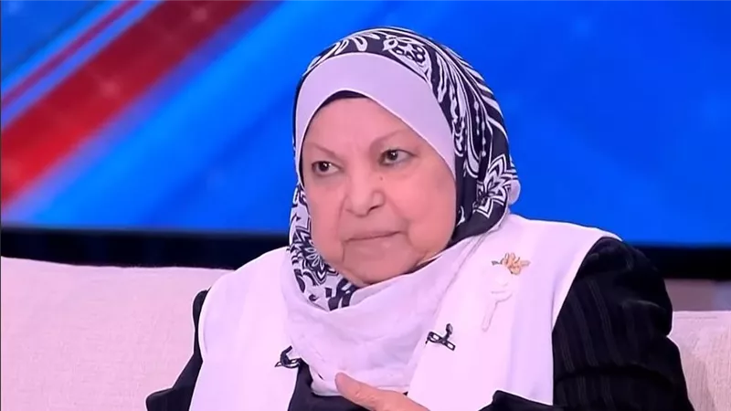 سعاد صالح: الرجل مأمور بإعطاء المرأة أجر مقابل الرضاعة