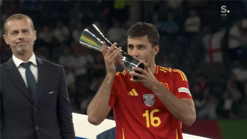 رودري أفضل لاعب في بطولة يورو 2024
