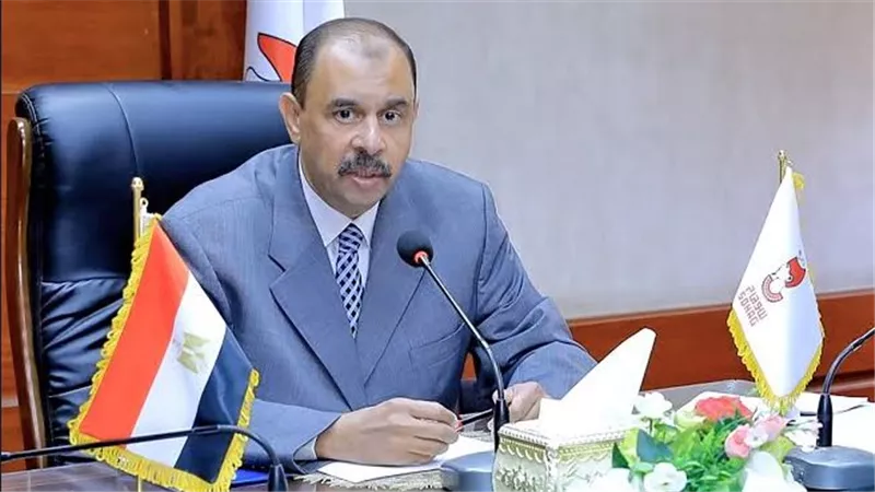 محافظ سوهاج يبحث استعدادات المحافظة لاستقبال أعياد القيامة وشم النسيم