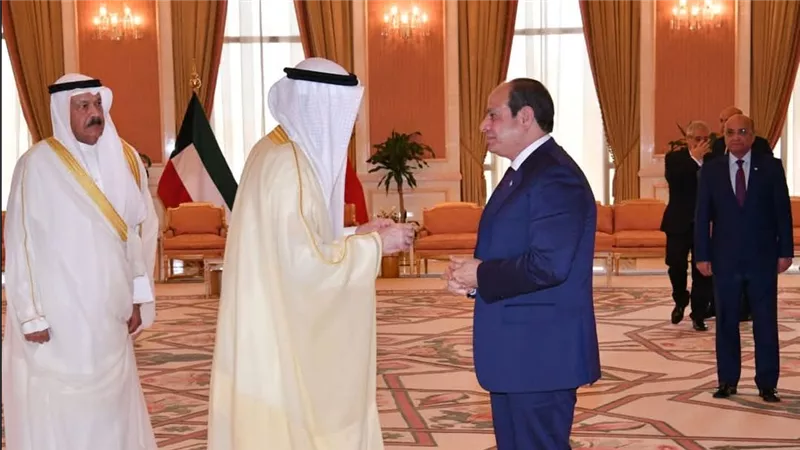 شاهد جولة الرئيس السيسي الخليجية في قطر والكويت.. فيديو