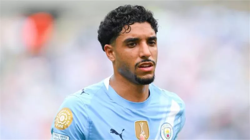 قهوة الخُن تحتفي بالنجم العالمي عمر مرموش.. جرافيتي في قلب وسط البلد يتحول إلى ظاهرة جماهيرية