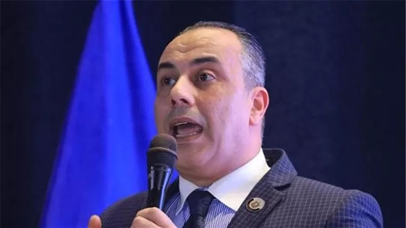 مليون جنيه على كل مواطن قادر..نائب يقترح مبادرة لتسديد ديون مصر خلال شهر