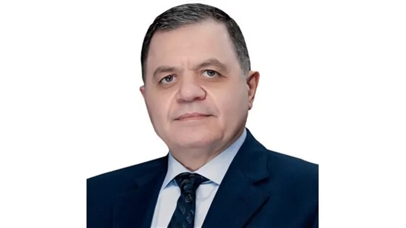 وزير الداخلية يهنئ البابا تواضروس بعيد القيامة: وحدة نسيجنا الوطني 