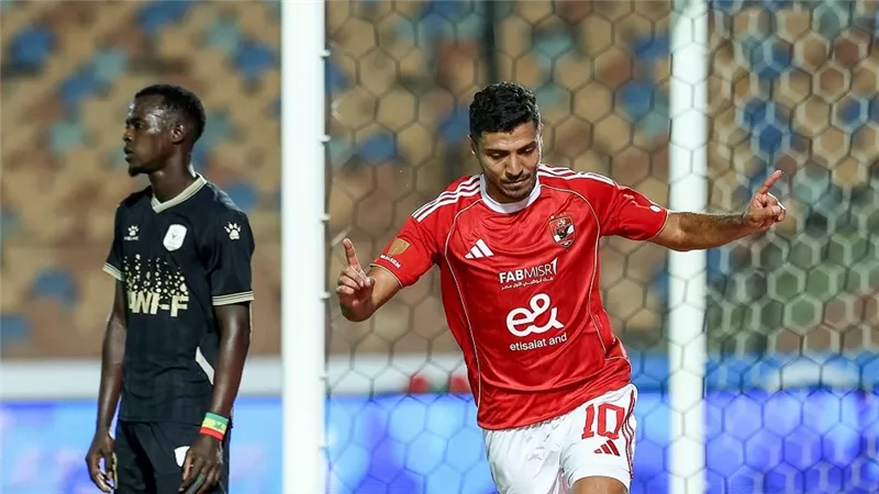 تشكيل الأهلي لمواجهة سموحة بالدوري