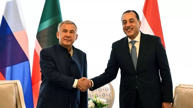 رئيس الوزراء يستقبل رئيس جمهورية تتارستان بروسيا الاتحادية| صور