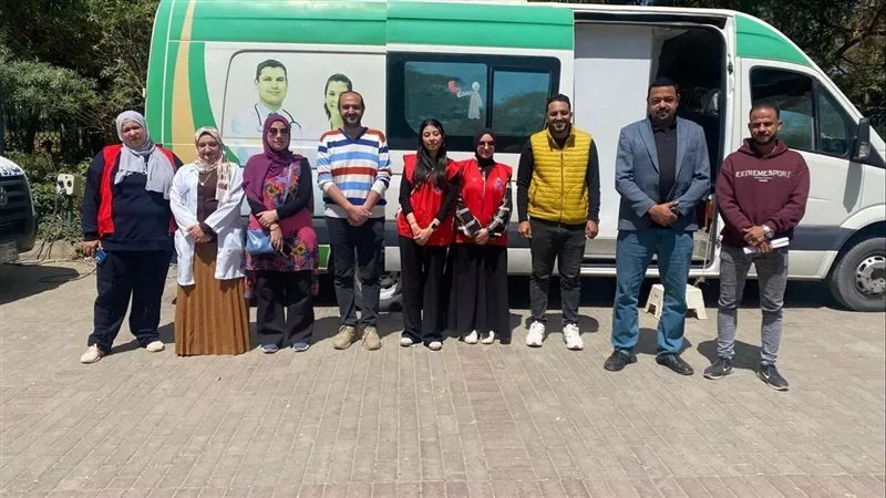 صحة القاهرة: انتشار فرق التثقيف الصحي والقوافل الطبية بالمنتزهات