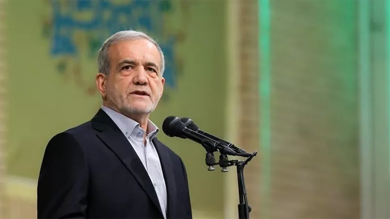  الرئيس الإيراني: إيران لا ترغب في الحرب أو زعزعة الاستقرار وتتمسك بالحوار البناء