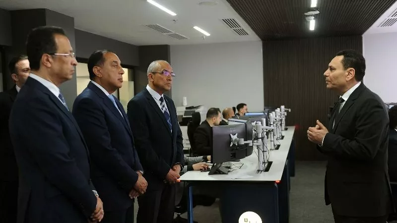 رئيس الوزراء: الدولة تعمل على تعزيز الابتكار الرقمي والذكاء الاصطناعي وبناء القدرات وتطوير الخدمات الرقمية