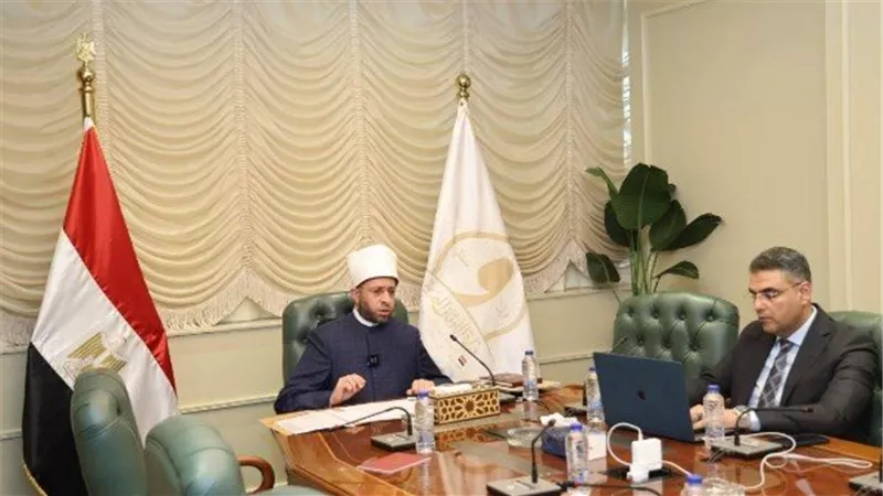 وزير الأوقاف يلقي محاضرة لكبار منسوبي اتحاد إذاعات وتلفزيونات التعاون الإسلامي