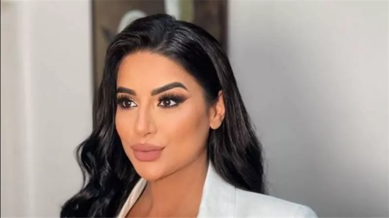 جوري بكر: 