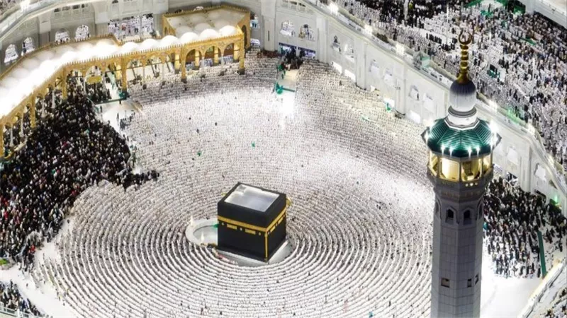 السعودية: غرامة 20 ألف ريال على حاملى تأشيرات الزيارة حال الدخول إلى مكة