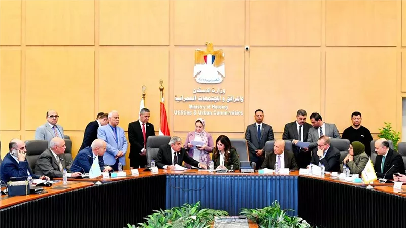 وزيرة الإسكان تلتقي أعضاء مجلس الشيوخ لبحث مطالب المواطنين وتعزيز التعاون المشترك