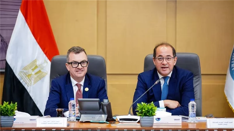 وزير المالية: «فخور جدًا بأفكار الشباب ومشروعاتهم.. ودايمًا عندي شغف كبير بالحوار معهم»