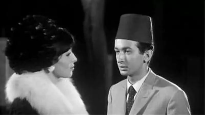 في ذكرى ميلاده..الفنان القدير نور الشريف وارتباطه بعالم نجيب محفوظ 