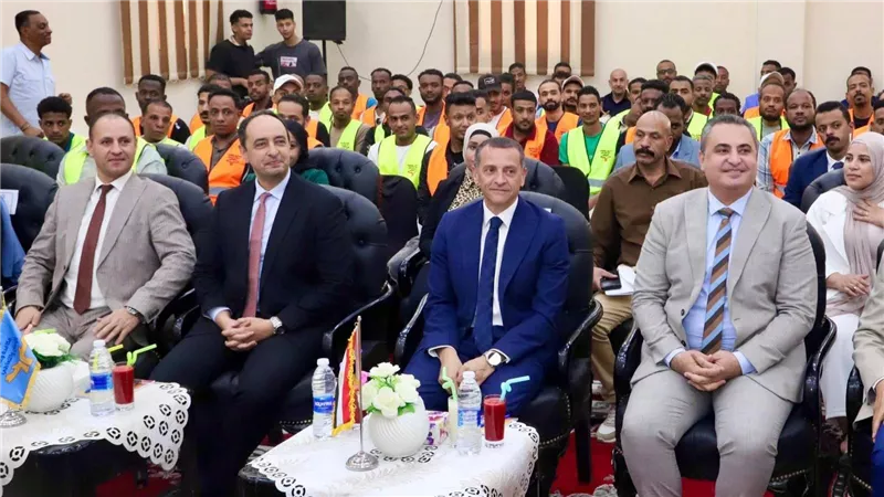 محافظ أسوان ومدير صندوق مكافحة الإدمان يشهدان فعالية تخريج 100 متعافي جديد من تعاطى المواد المخدرة 