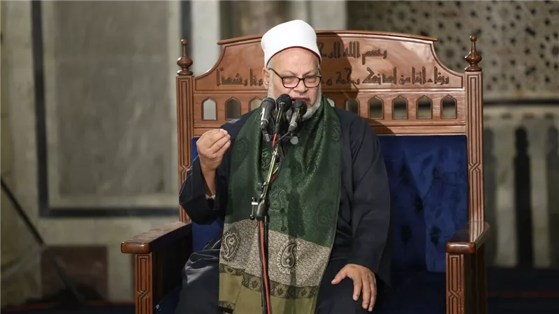 خطيب الجامع الأزهر: ثلاثية النجاح هي الإتقان والتخطيط وحسن التوكل على الله تعالى