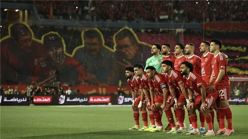 بن شرقي والشحات يقودان الأهلي للتقدم على الزمالك بهدفين في شوط أول مثير