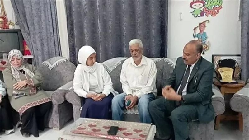 وكيل تعليم بني سويف عن واقعة كيس الفول: الواقعة غير صحيح إطلاقا..وكرامة أي طالب أو طالبة من أبنائي هي جزء من كرامتي الشخصية