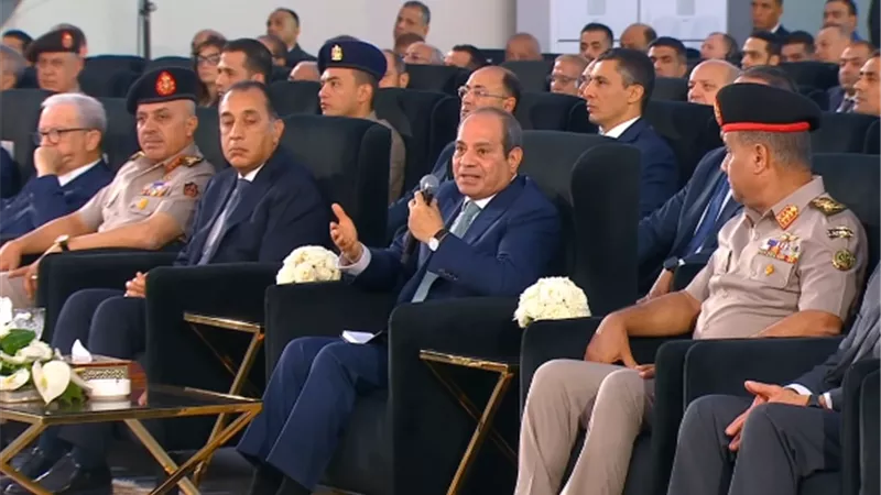 الرئيس السيسى: إنشاء 19 محطة رفع رئيسية لتوفير المياه لزراعة 2.2 مليون فدان