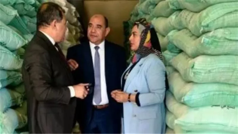 تموين القاهرة تضبط كميات كبيرة من السلع الغذائية المخالفة