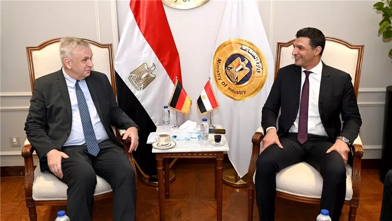 وزير الصناعة: تفعيل التعاون الصناعي مع ألمانيا بتنظيم بعثة تجارية للشركات الألمانية الراغبة في الاستثمار بمصر