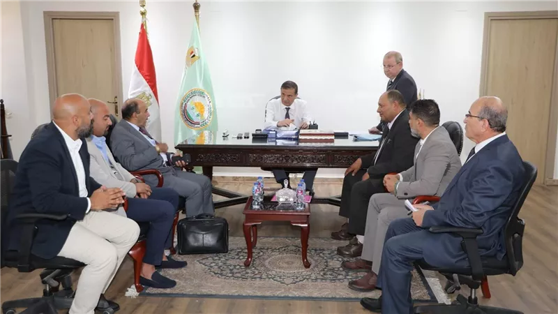 استجابة عاجلة.. وزير الزراعة يبحث مع شعبة 