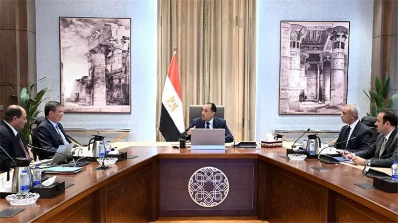 رئيس الوزراء يعقد اجتماعًا لبحث التوسع في إنشاء محطات الثروة الحيوانية الحديثة