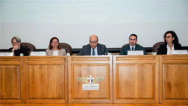 وزير الطيران المدني يفتتح ورشة عمل لإعداد أول دراسة جدوى وطنية وفقًا للمعايير الدولية لمنظمة الطيران المدني الدولي