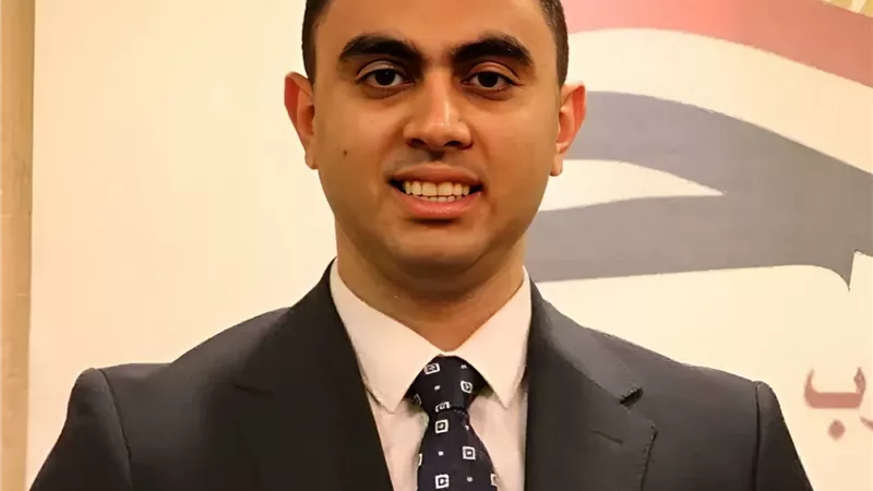حسام أشرف أمين لجنة الشباب بحزب المصريين 
