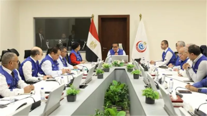 وزير الصحة يوجه باستمرار رفع درجة الاستعداد بالمستشفيات لمدة 48 ساعة