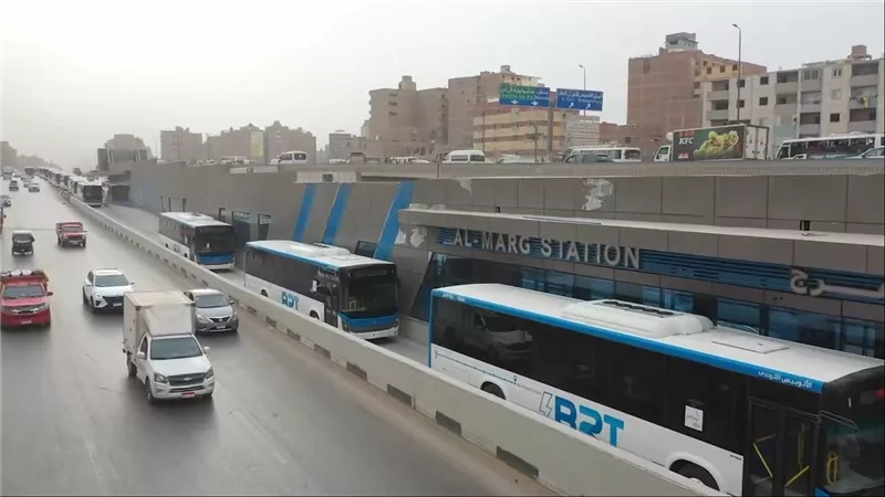 16 محطة تربط شرق القاهرة بغربها..المرحلة الثانية من الأتوبيس الترددى تقترب من التشغيل 