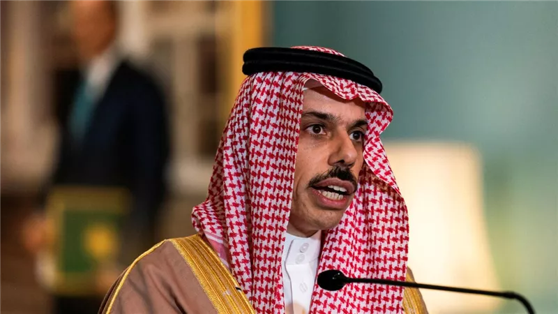 السعودية وقطر تؤكدان أهمية مواصلة التنسيق وتوحيد المواقف حيال التطورات الراهنة