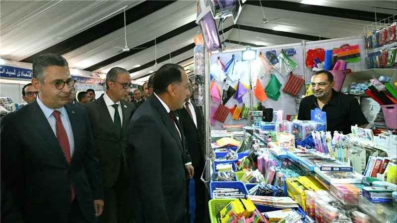 رئيس الوزراء يفتتح المعرض الرئيسي لـ 