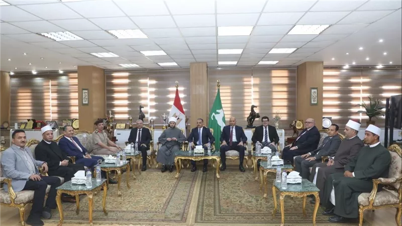 محافظ الشرقية يستقبل وزير الأوقاف وقيادات الدولة لمشاركة المحافظة احتفالاتها بعيدها القومي