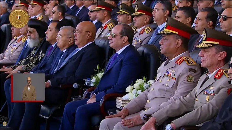 الرئيس السيسى يشاهد فيلما تسجيليا بعنوان: قادة فى وجدان الأمة